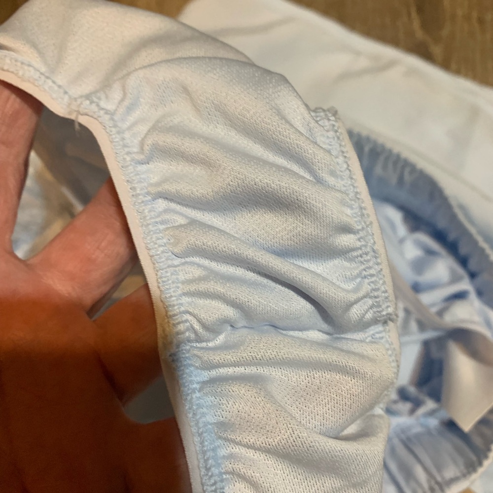 Nike Tempo Women's Light Blue Running Shorts Size Large NWT - Picture 8 of 8